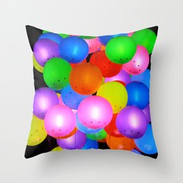 Ballons Throw Pillow