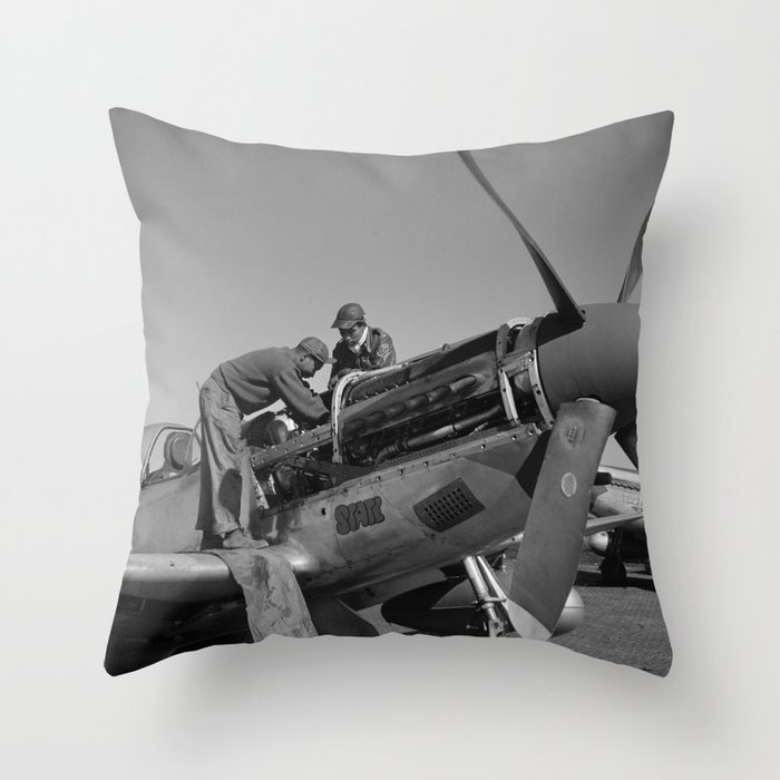 Tuskegee Airmen Performing Aircraft Maintenance - WW2 Italy - 1945 Throw Pillow