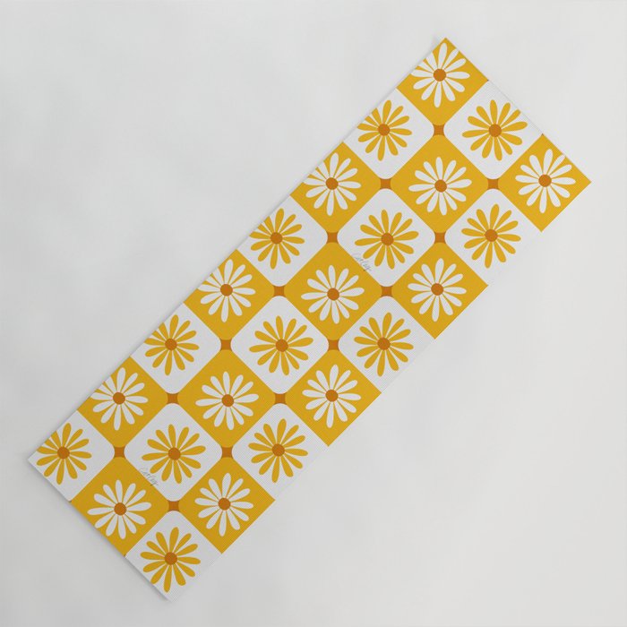 Checkered Daisies – Yellow Yoga Mat