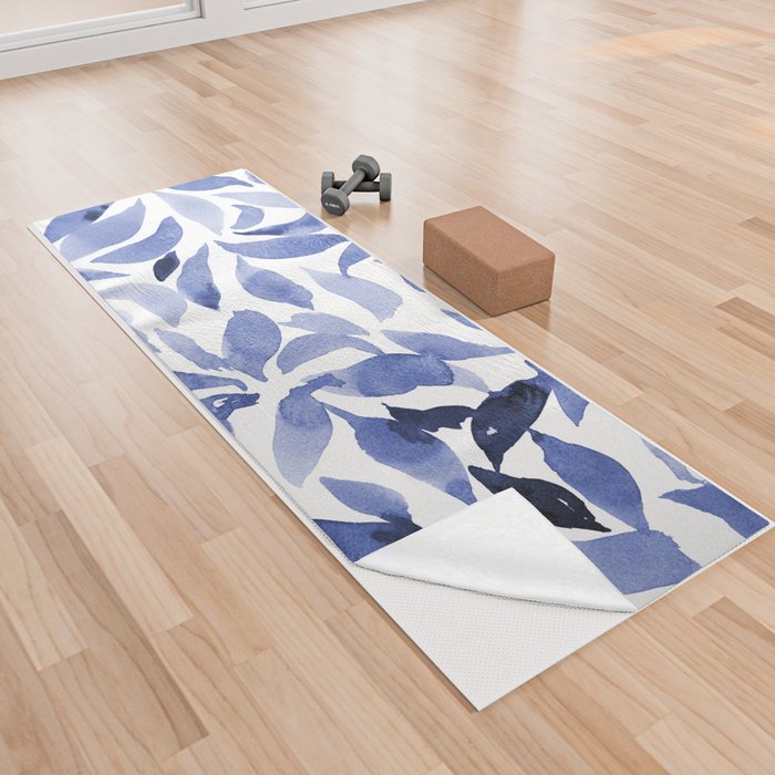 Loose Watercolor Leaves - Navy Yoga Towel