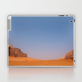 Two lonely hikers in magnificent Wadi Rum desert, Jordan Laptop Skin