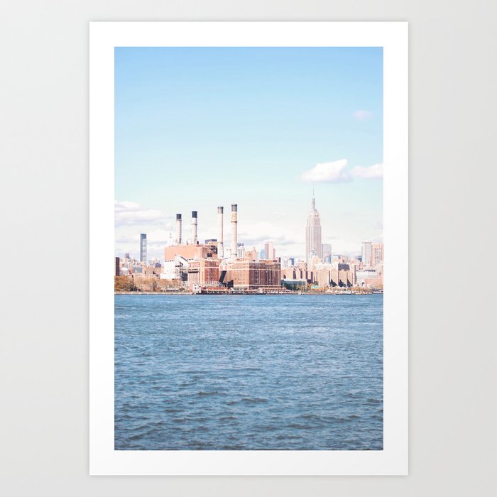 New York, USA I Vintage Manhattan skyline view from arty Williamsburg to Brooklyn with the Hudson Art Print