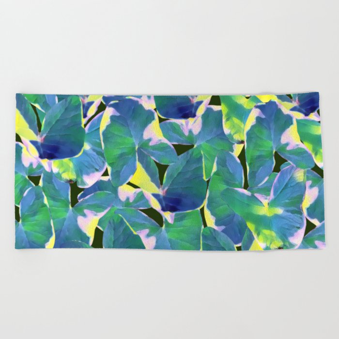 Caladium Bicolor leaves Pattern Art Print Beach Towel