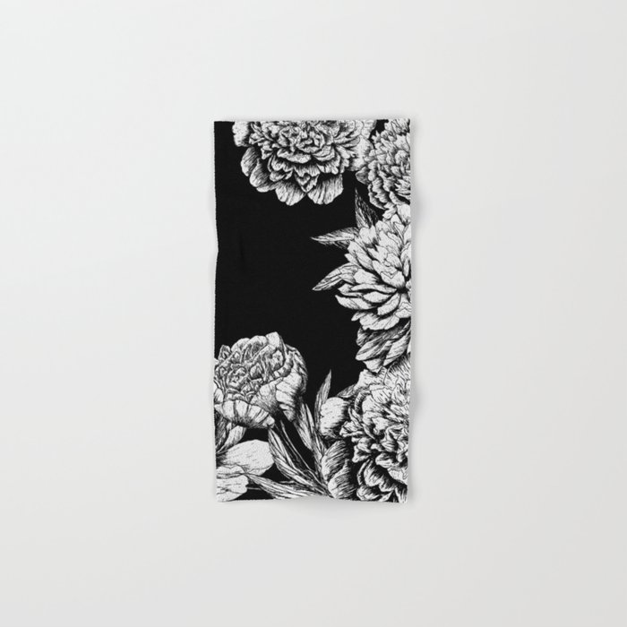FLOWERS IN BLACK AND WHITE Hand & Bath Towel