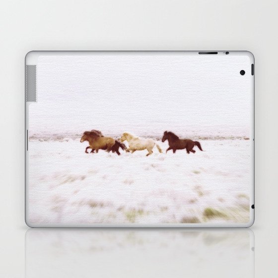 WILD AND FREE 5 - HORSES OF ICELAND Laptop & iPad Skin