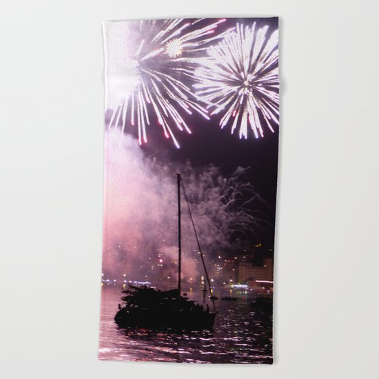 Fireworks on the harbour Beach Towel