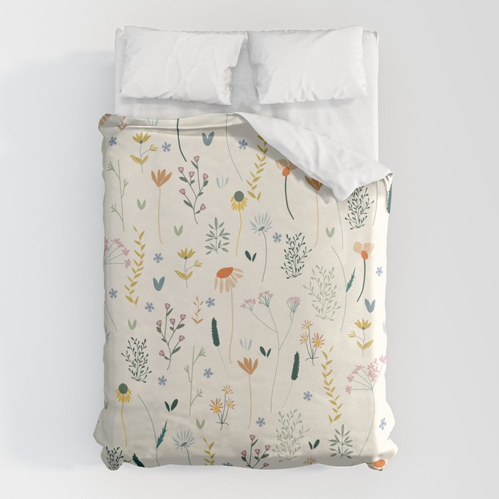 Vintage Inspired Wildflower Print Bettbezug | Drawing, Digital, Floral, Blumen, Botanisch, Botany, Feminine, Girly, Vibrant, Indie