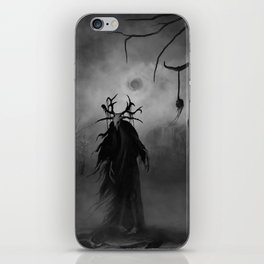 Hungerer in Bone and Tatters iPhone Skin