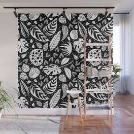 An assortment of black-and-white leaves Wall Mural