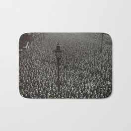 1919 Two-Minutes of Silence, Armistice Day, End of WWI, London, England ceremony black and white photograph, photography, photographs Bath Mat | Largecrowd, England, Black, Wwi, Royalalberthall, Wwii, White, English, Black And White, Westminister 