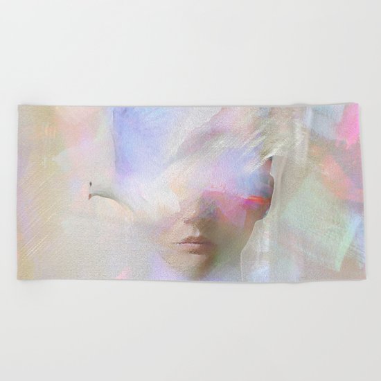 La femme surréaliste Beach Towel