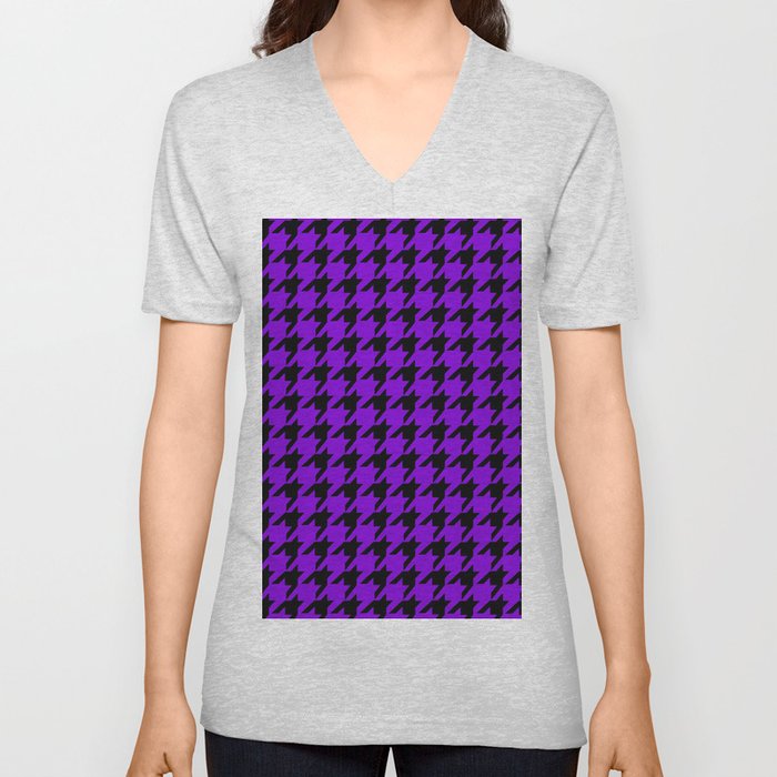 Houndstooth (Black & Violet Pattern) V Neck T Shirt