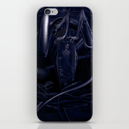 Alien iPhone Skin
