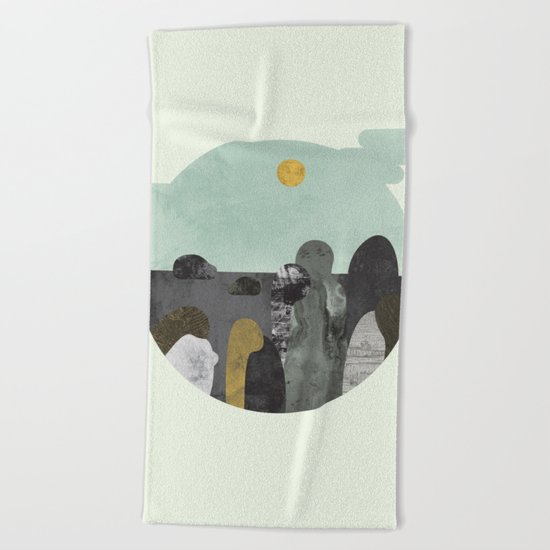 Something about those rocks Beach Towel