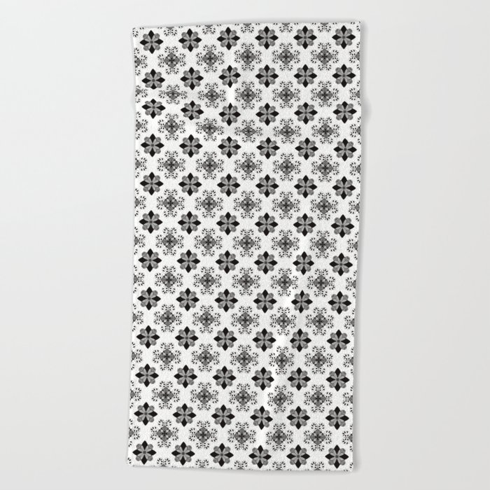 Black and white floral azulejo Beach Towel