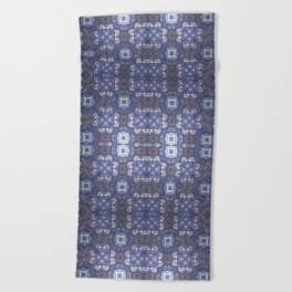 Midnight Periwinkle Symmetrical Geometric Pattern with Highlights Beach Towel