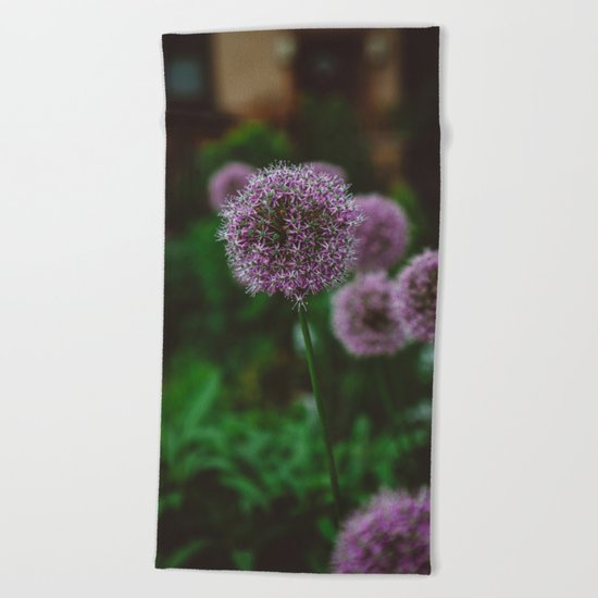 New York Alliums II Beach Towel