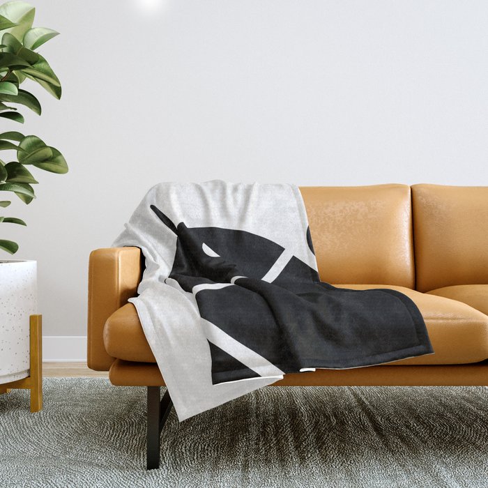 Black Android robot Throw Blanket