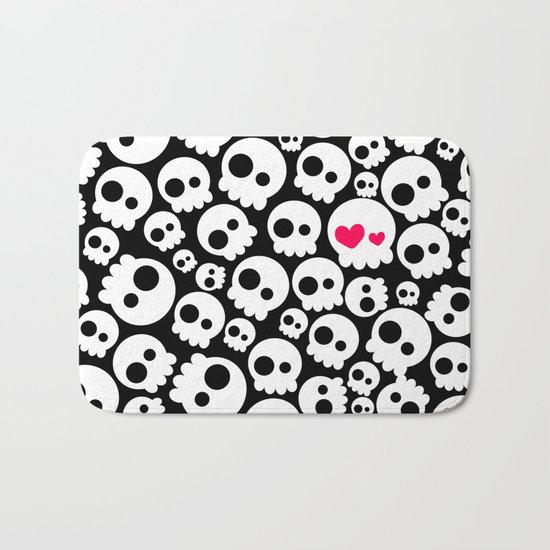 A skull in love Bath Mat