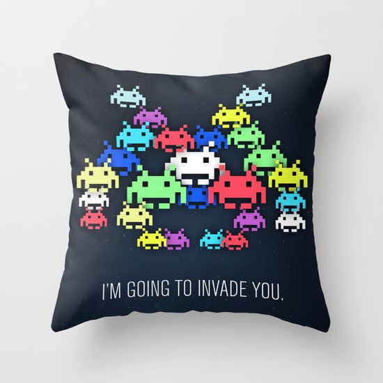 invader boss Throw Pillow
