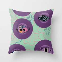 Trippy eyes  Throw Pillow