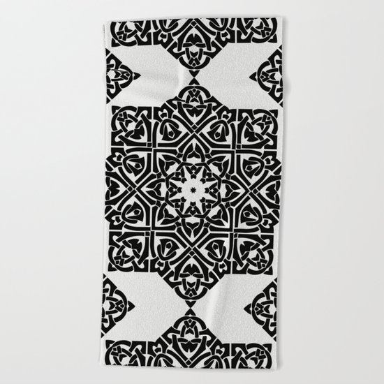 Celtic Knot Ornament Pattern Black and White Beach Towel
