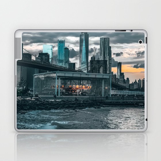 Brooklyn Bridge and Manhattan skyline at sunset in New York City Laptop & iPad Skin