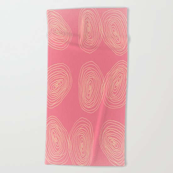 hot tracks Beach Towel