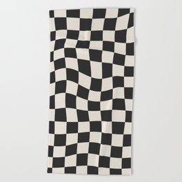 Black and White Wavy Checkered Pattern Beach Towel