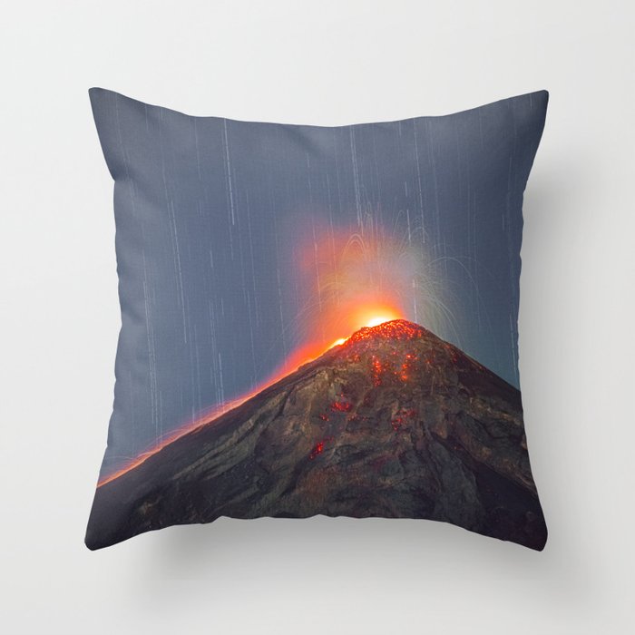 Erupción del Volcán de Fuego Throw Pillow