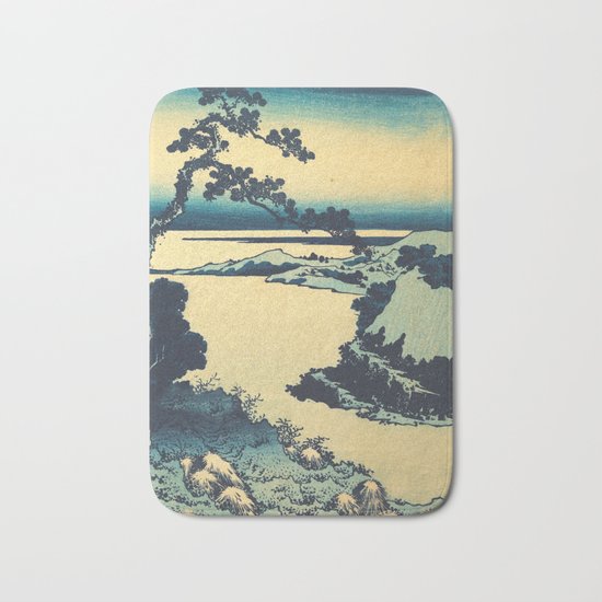 Looking Right at Hine Bath Mat
