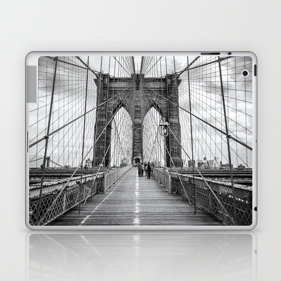 Brooklyn Bridge, New York City (rustic black & white) Laptop & iPad Skin