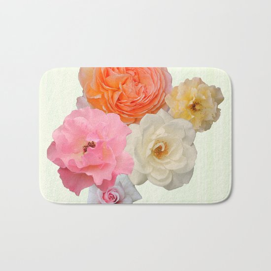 Bear witnes to the beauty Bath Mat