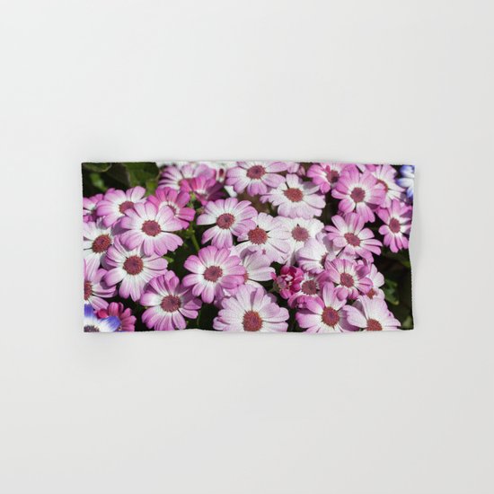 Cineraria Pink Hand & Bath Towel