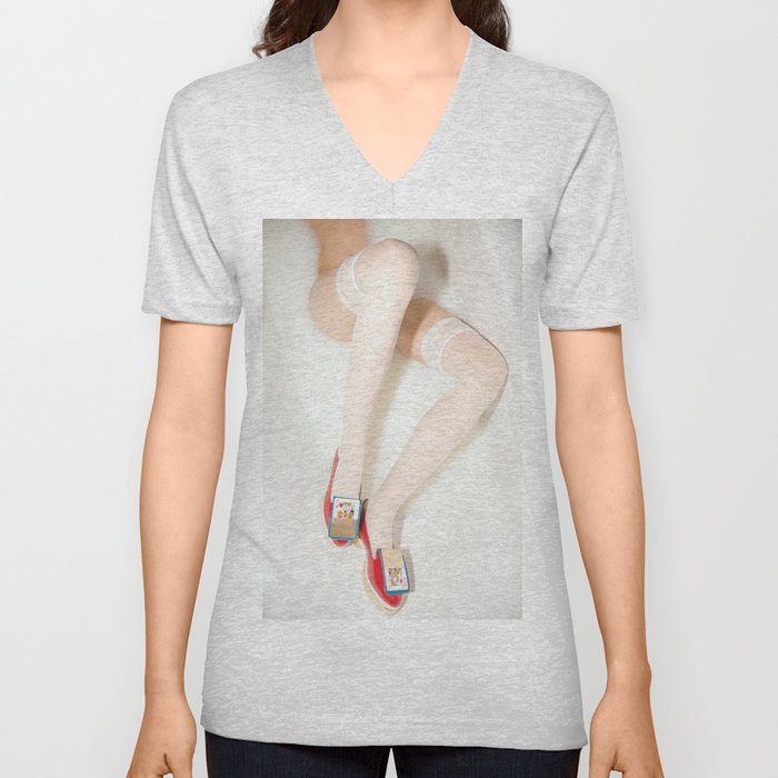 The queen is thirsty. Really, really thirsty V Neck T Shirt