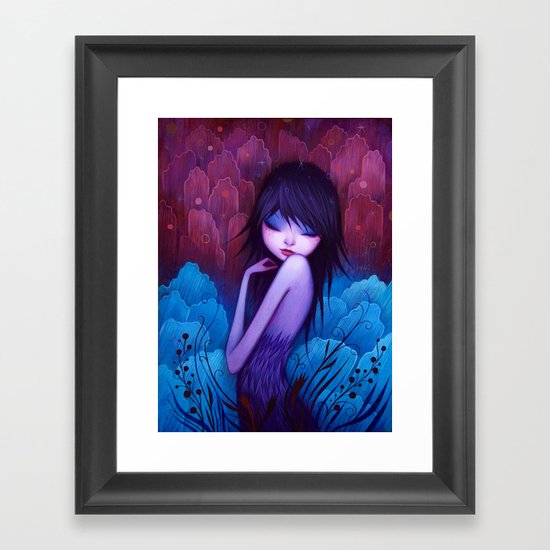 She Knows Framed Art Print