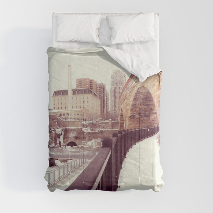 Minneapolis Minnesota Comforter