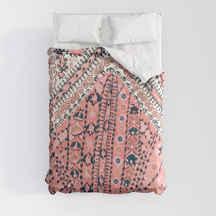 Light Pink Wildflower Sunshine III // 18th Century Colorful Pinkish Dusty Blue Gray Positive Pattern Comforter