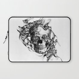 https://ctl.s6img.com/society6/img/hSY9_ZERddUuP8Ckbf1X6yinEzM/h_264,w_264/laptop-sleeves/small/front/~artwork,fw_4600,fh_3000,iw_4600,ih_3000/s6-0016/a/5471878_8434649/~~/butterfly-smoke-skull-in-black-and-white-laptop-sleeves.jpg