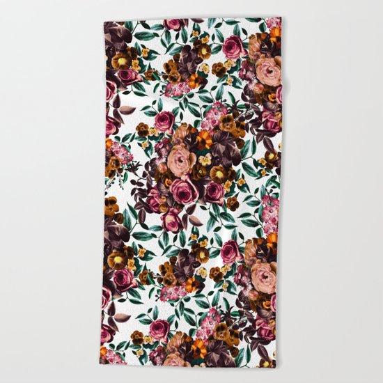 Autumn winds Beach Towel