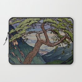 The Downwards Climbing - Summer Tree & Mountain Ukiyoe Nature Landscape in Green Laptop Sleeve