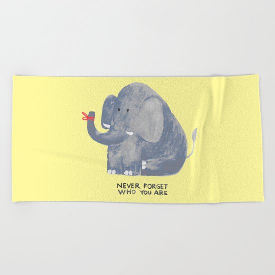 Elephant never forgets Beach Towel