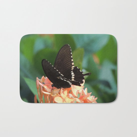 Kowloon Wings Bath Mat
