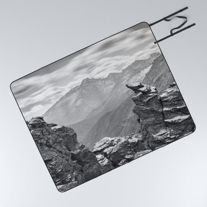 Longs Peak Colorado Black & White Rocky Mountain National Park Landscape Picnic Blanket