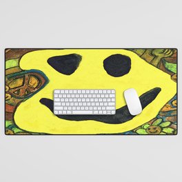 1970s warped trippy grunge happy smiley face emoji Desk Mat