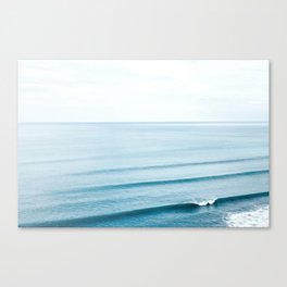 OCEAN WAVES Canvas Print