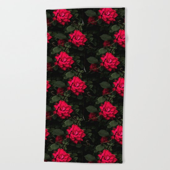 Red Roses Beach Towel