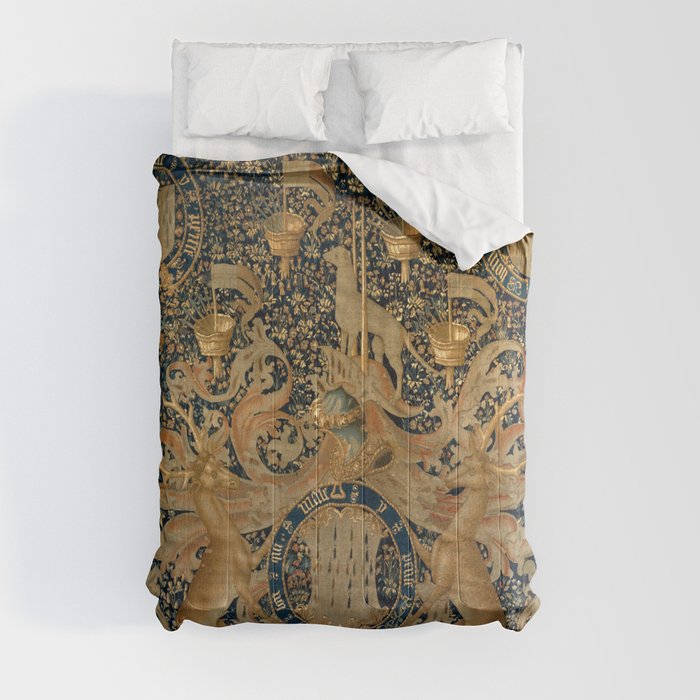 Vintage Golden Deer and Royal Crest Design (1501) Comforter