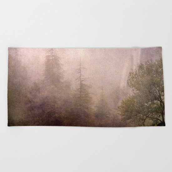 "Mistery forest. Foggy". Retro serie Beach Towel