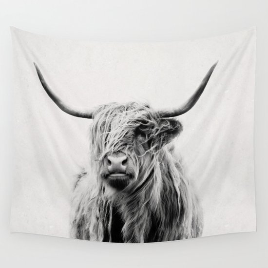 portrait of a highland cow Wall Tapestry